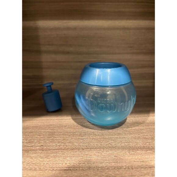 Downy Ball Automatic Dosing Dispenser Single Ball Blue Fabric Softener - Picture 2 of 3